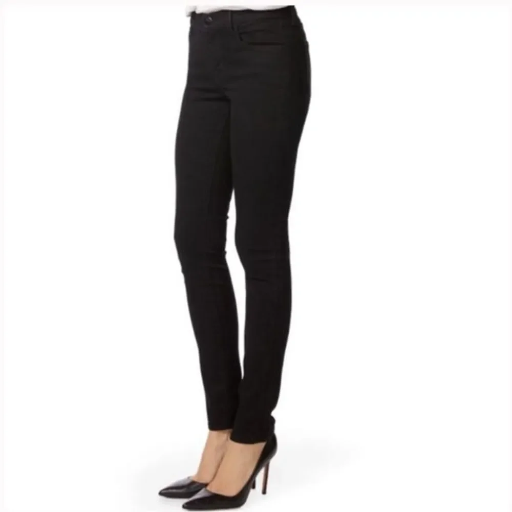 J Brand, black skinny leg jean, size 27
